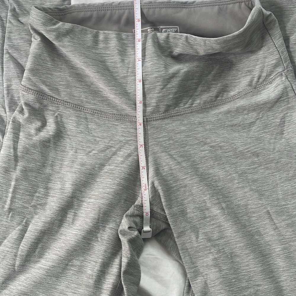 New Balance Women's Leggings - Picture 3 of 7